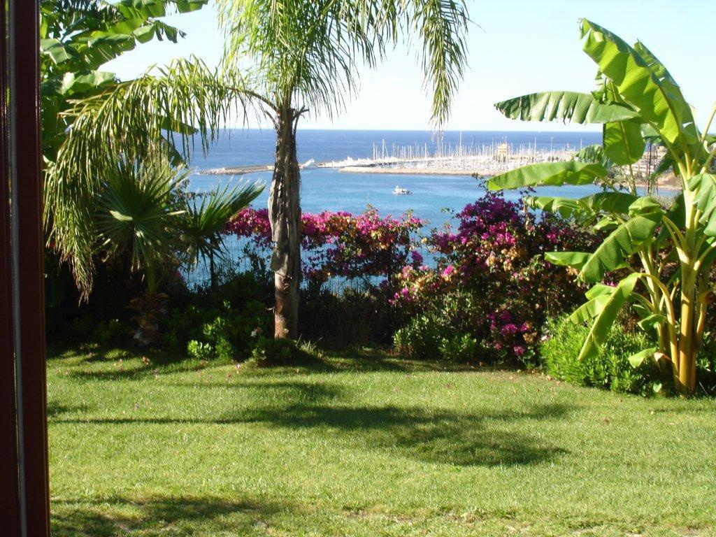 Villa Del Mare Ligure Terme & Spa Piscina A 37 Gradi Santo Stefano al Mare Kültér fotó