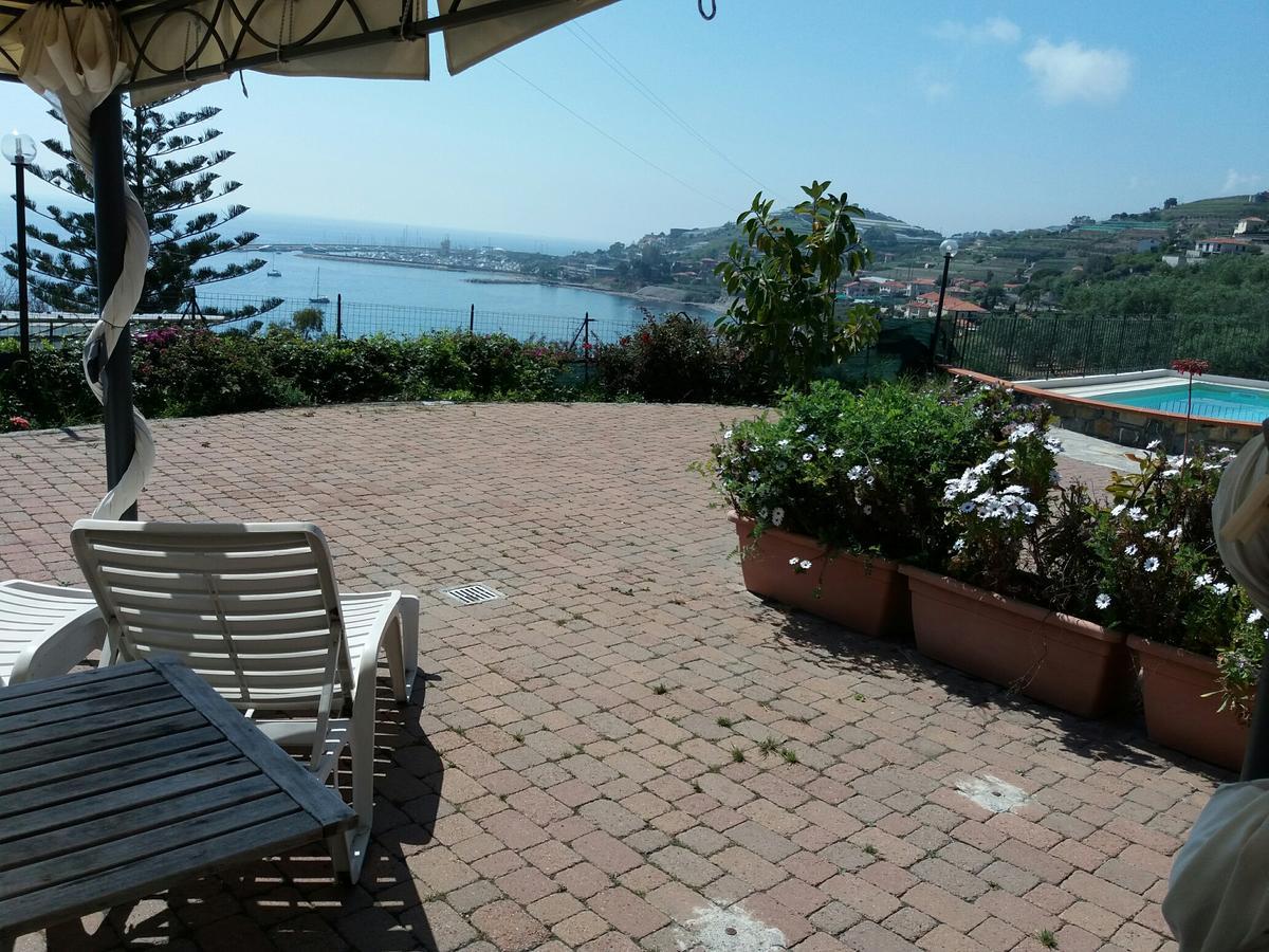 Villa Del Mare Ligure Terme & Spa Piscina A 37 Gradi Santo Stefano al Mare Kültér fotó